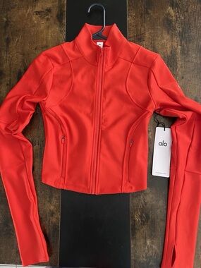 ALO Yoga Airlift Ignite Zip Up Jacket Bright Red Slim Zip Bomber - NEW WITH TAGS